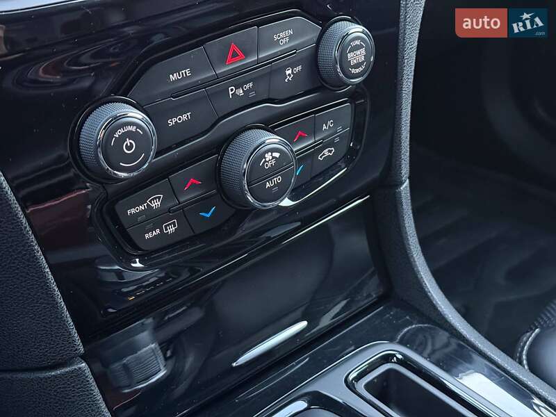 Седан Chrysler 300 S 2022 в Одессе