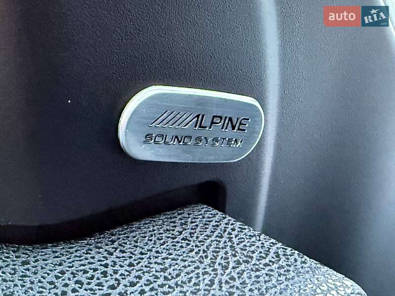 Седан Chrysler 300 S 2022 в Одессе