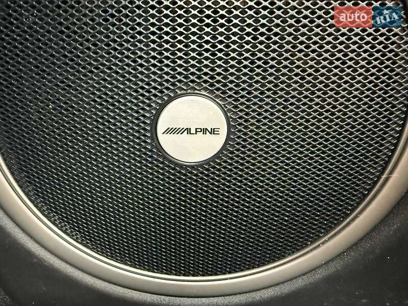 Седан Chrysler 300 S 2022 в Одессе