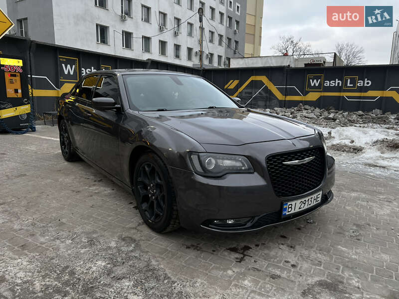 Седан Chrysler 300 S 2015 в Харькове