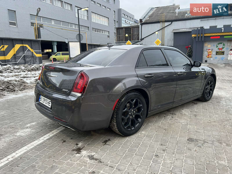 Седан Chrysler 300 S 2015 в Харькове