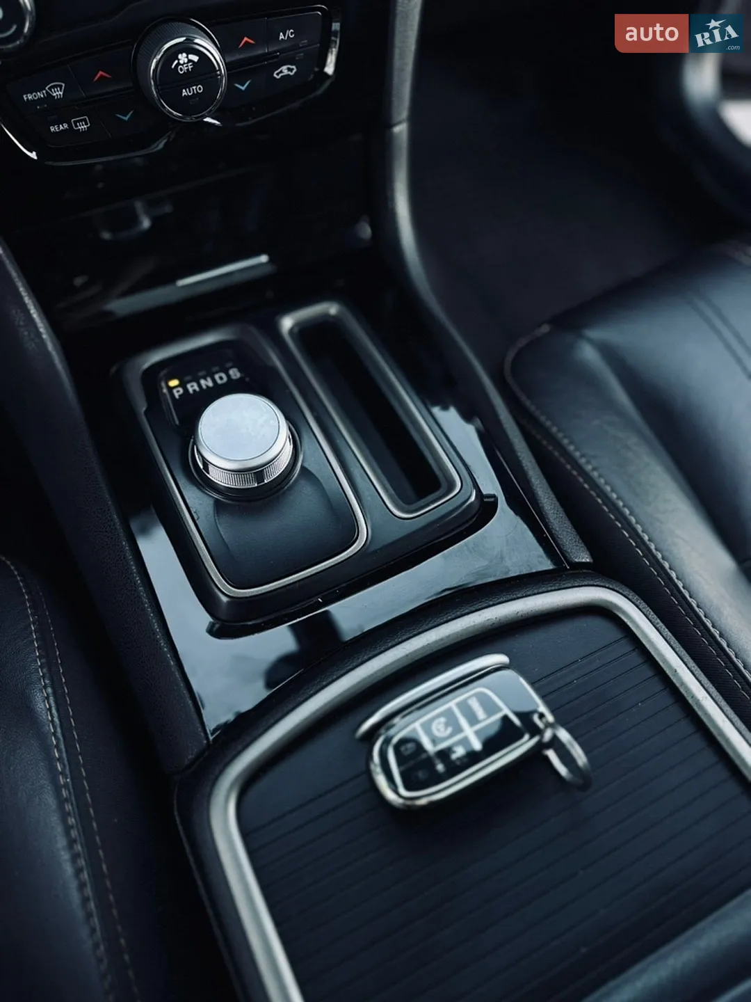2018 Chrysler 300 - мініатюра 10