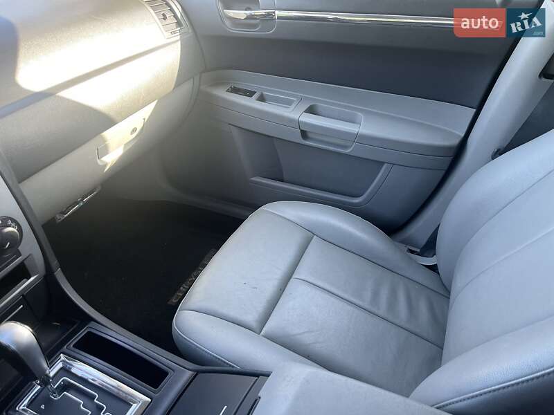 Лімузин Chrysler 300 2007 в Харкові