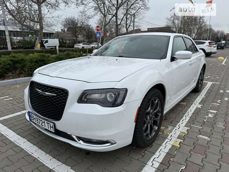 Седан Chrysler 300 2018 в Одессе