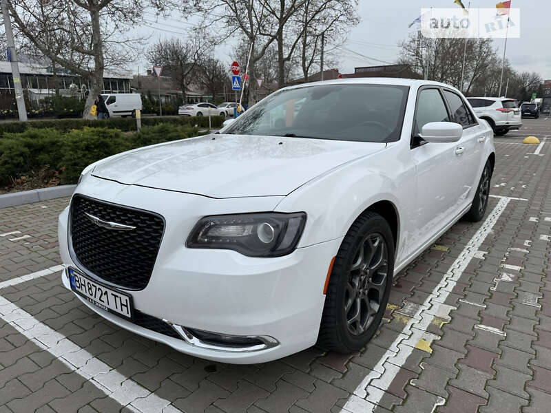 Седан Chrysler 300 2018 в Одесі