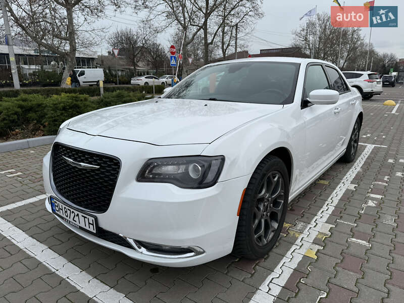 Chrysler 300 2018