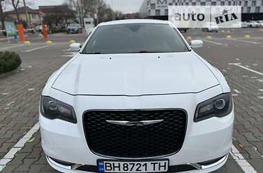 Седан Chrysler 300 2018 в Одессе