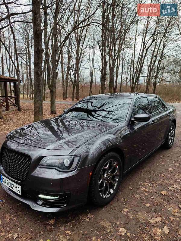 Седан Chrysler 300 2016 в Теплике