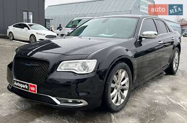 Седан Chrysler 300 2018 в Львові