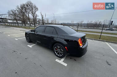 Седан Chrysler 300 2016 в 