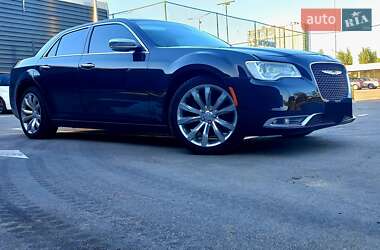 Седан Chrysler 300 2017 в 