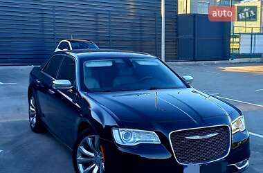 Седан Chrysler 300 2017 в 