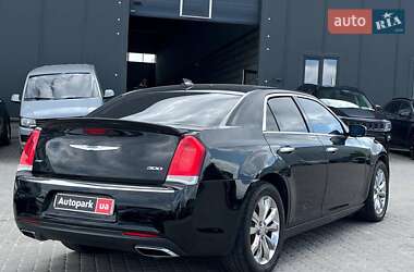 Седан Chrysler 300 2018 в 