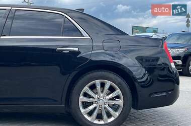 Седан Chrysler 300 2018 в 