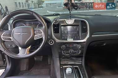 Седан Chrysler 300 2016 в 