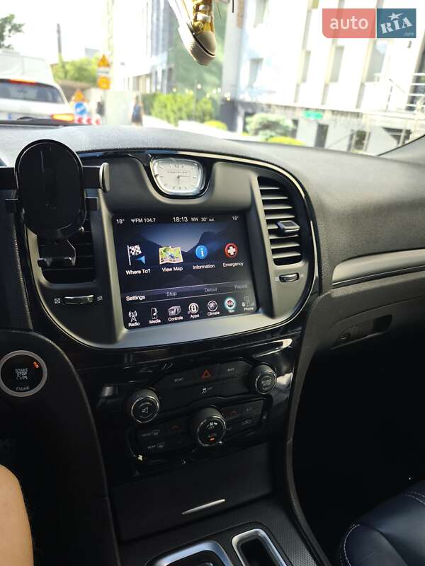 Седан Chrysler 300 2016 в Львове фото 26 Седан Chrysler 300 2016 в Львове