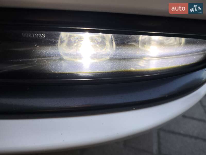 Седан Chrysler 300 2016 в Львове фото 33 Седан Chrysler 300 2016 в Львове