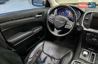 Седан Chrysler 300 2018 в 