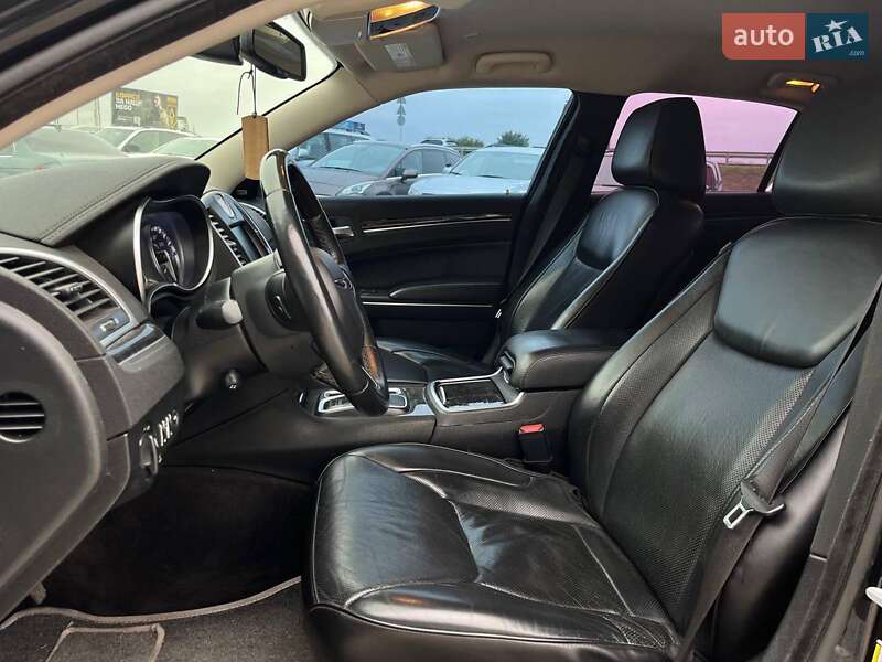 Седан Chrysler 300 2018 в Києві