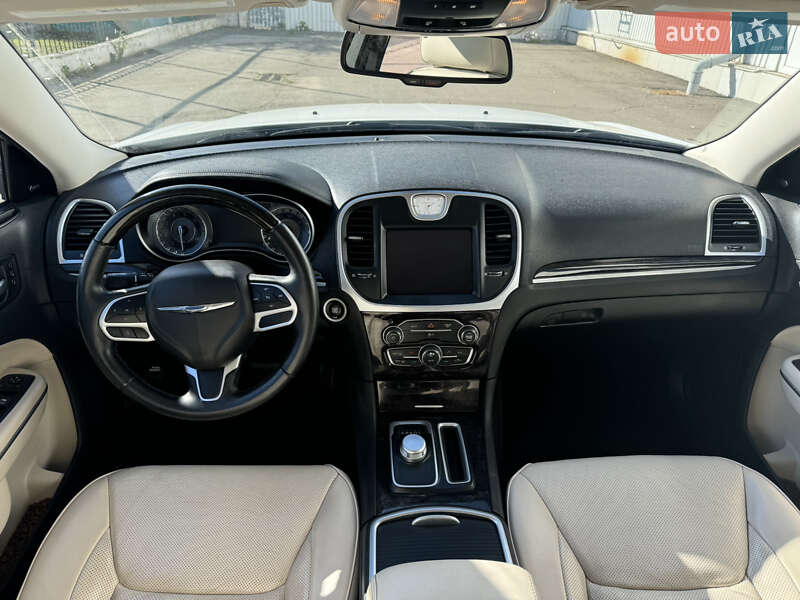 Седан Chrysler 300 2018 в Белгороде-Днестровском