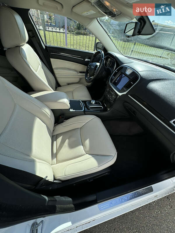 Седан Chrysler 300 2018 в Белгороде-Днестровском