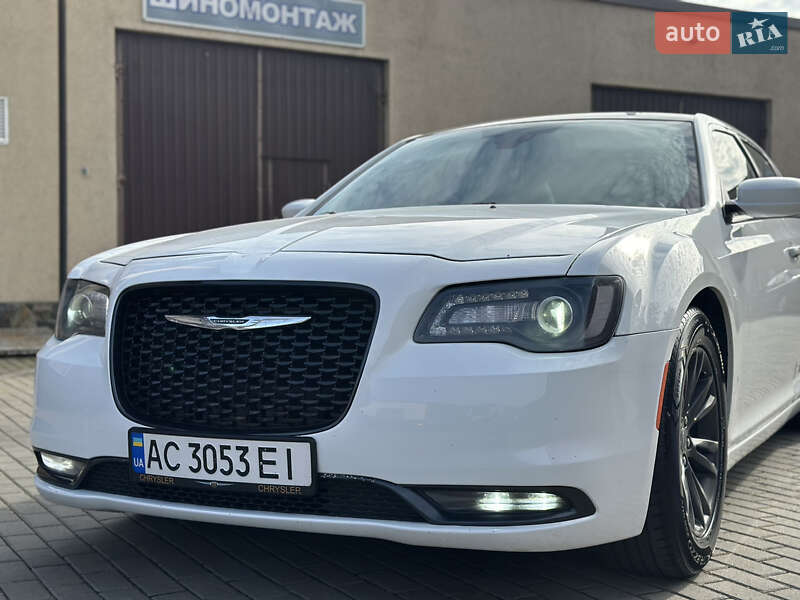 Седан Chrysler 300 2017 в Владимире фото 4 Седан Chrysler 300 2017 в Владимире