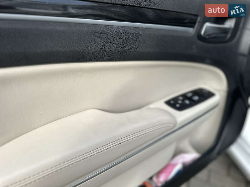 Седан Chrysler 300 2017 в Владимире фото 45 Седан Chrysler 300 2017 в Владимире