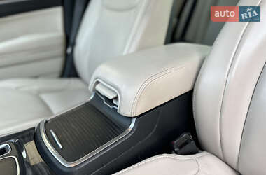 Седан Chrysler 300 2017 в  фото 50 Седан Chrysler 300 2017 в