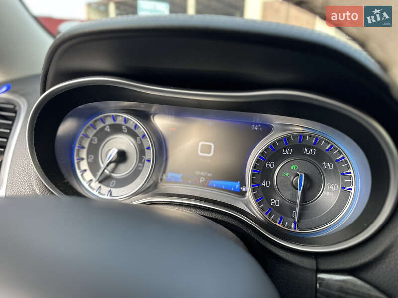 Седан Chrysler 300 2017 в Владимире фото 52 Седан Chrysler 300 2017 в Владимире