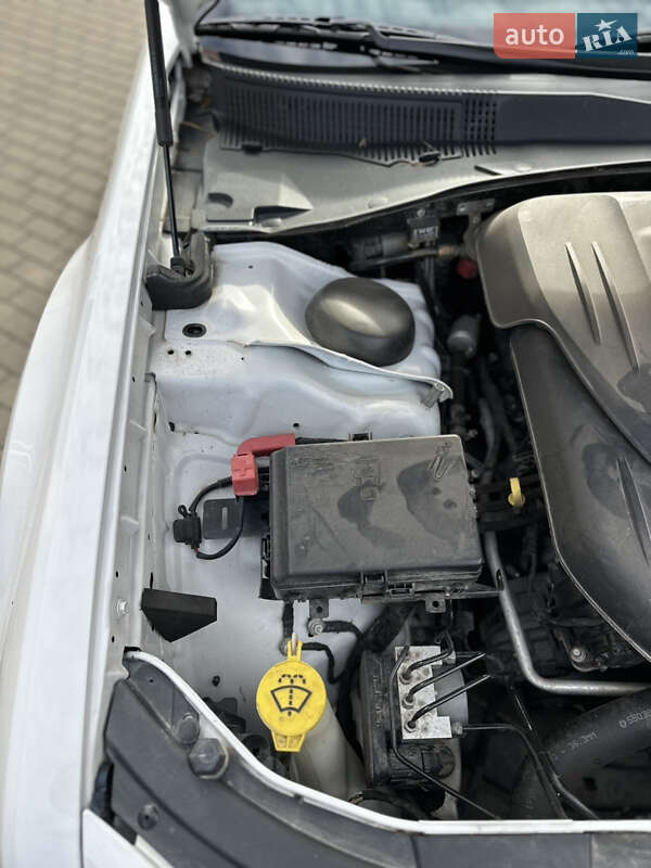 Седан Chrysler 300 2017 в Владимире фото 81 Седан Chrysler 300 2017 в Владимире