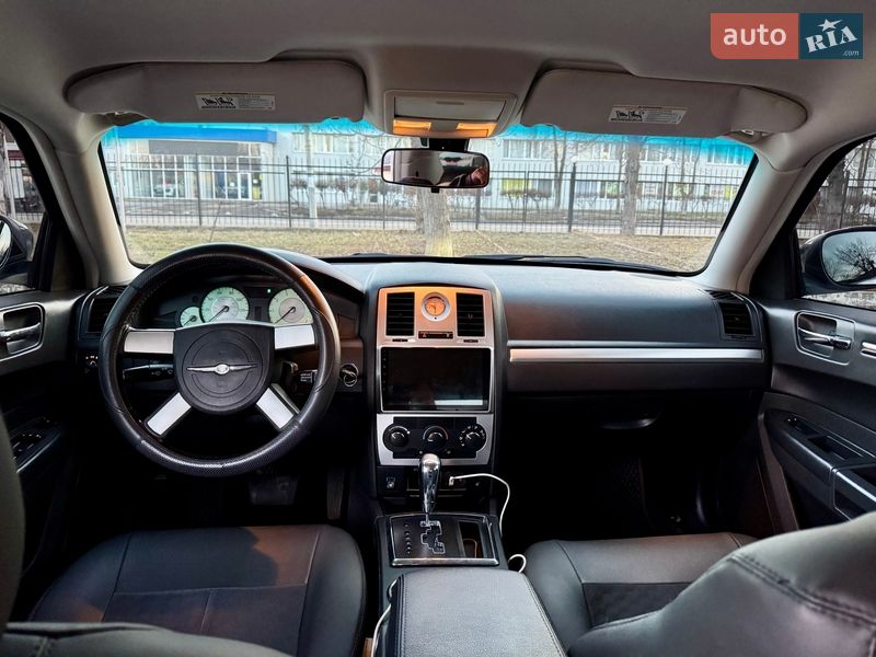 Седан Chrysler 300 2008 в Киеве
