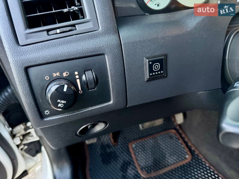 Седан Chrysler 300 2008 в Киеве