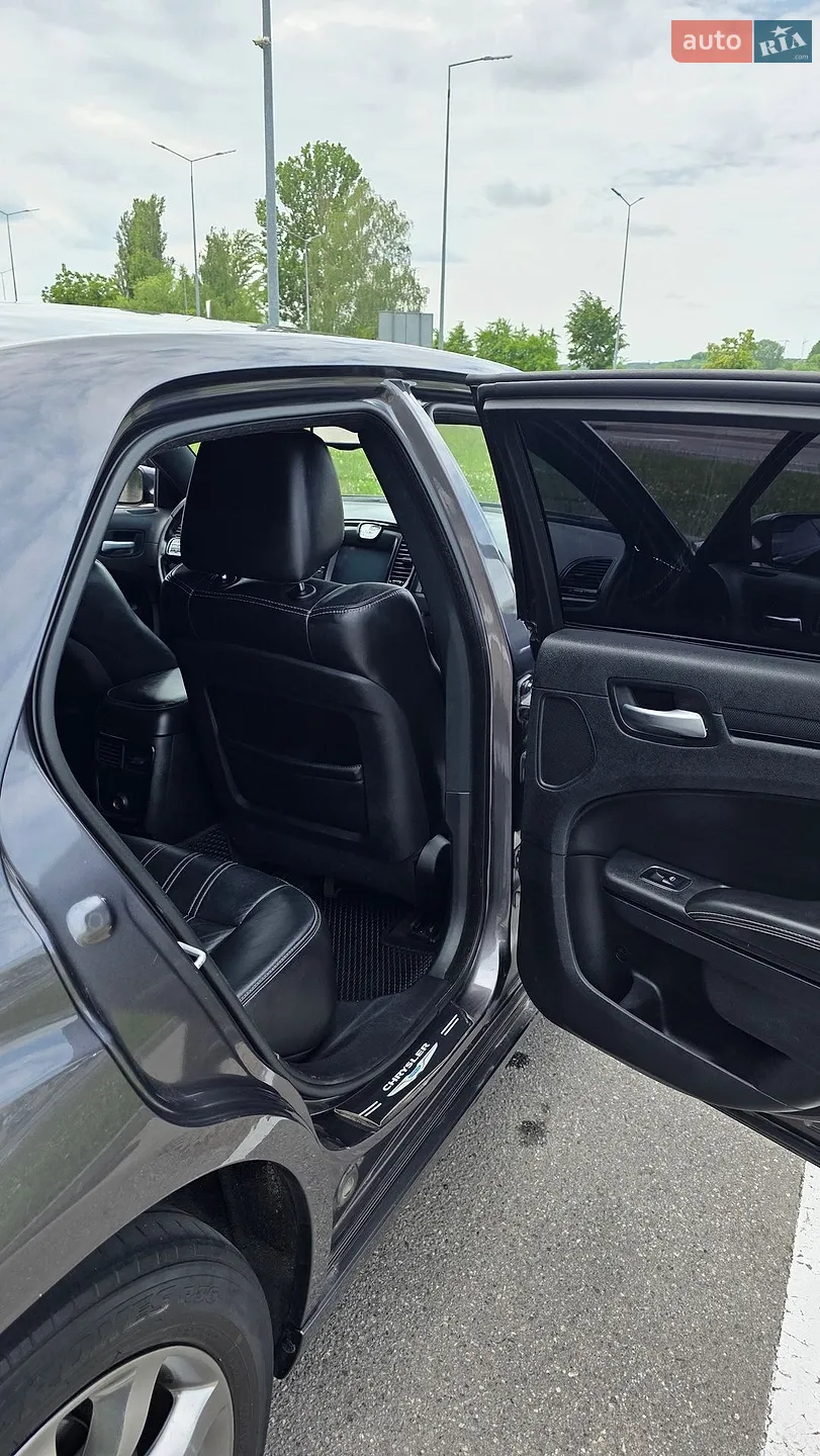 2014 Chrysler 300 - мініатюра 3