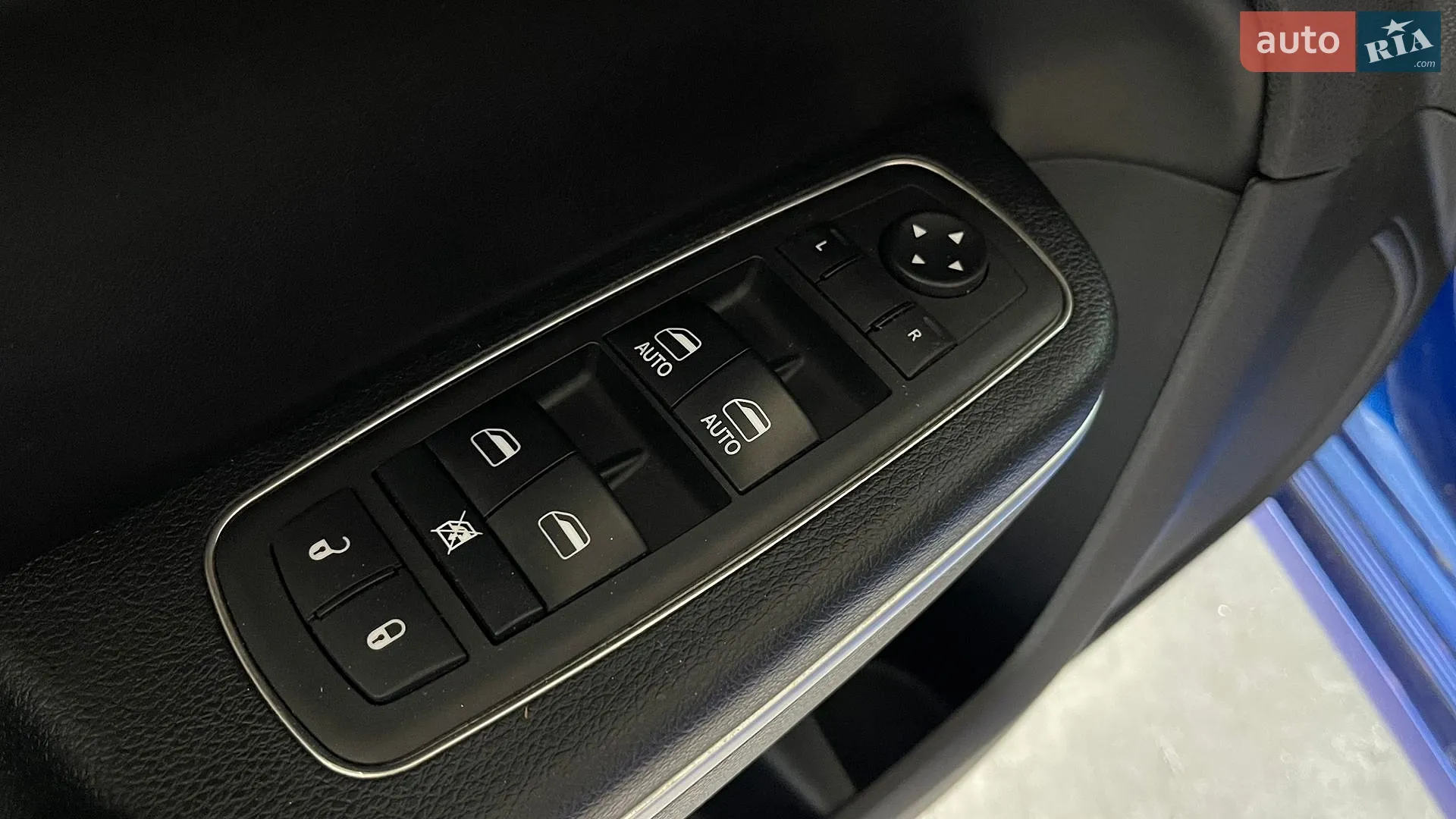 2018 Chrysler 300 - мініатюра 17