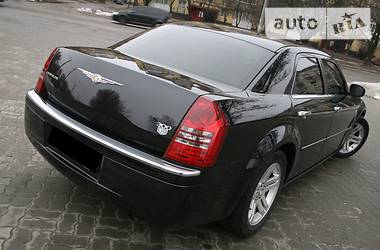 Седан Chrysler 300C 2006 в 