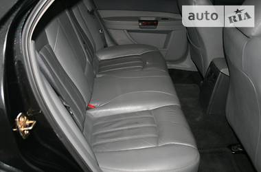 Седан Chrysler 300C 2006 в 