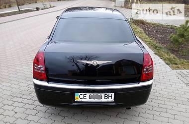 Седан Chrysler 300C 2006 в Черновцах