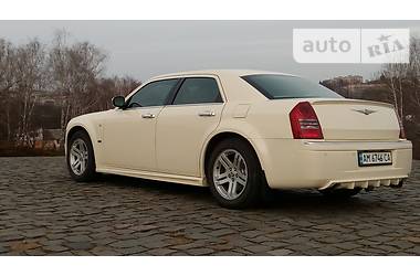 Седан Chrysler 300C 2006 в Житомире