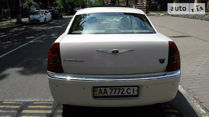 Седан Chrysler 300C 2007 в Києві