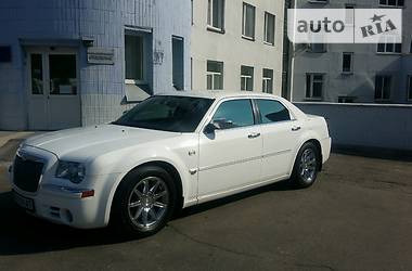 Седан Chrysler 300C 2005 в Киеве