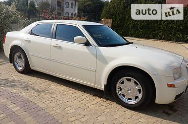 Седан Chrysler 300C 2006 в Львове