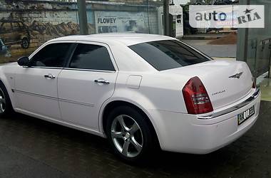 Седан Chrysler 300C 2005 в Киеве