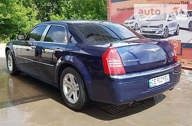 Седан Chrysler 300C 2005 в Кельменцях