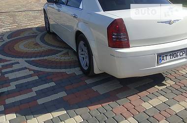 Седан Chrysler 300C 2004 в Черновцах