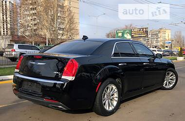 Седан Chrysler 300C 2015 в Одесі