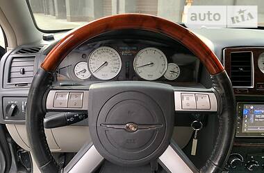 Седан Chrysler 300C 2006 в 