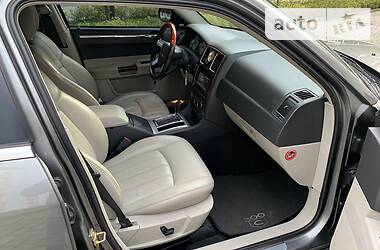 Седан Chrysler 300C 2006 в 