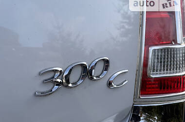 Седан Chrysler 300C 2013 в Виннице