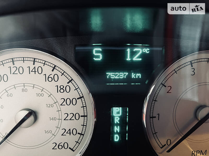 Седан Chrysler 300C 2006 в Києві