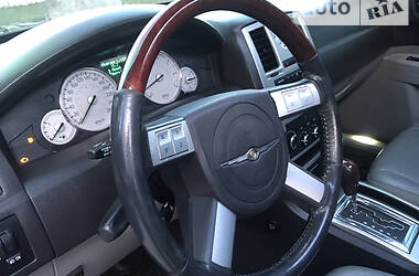 Седан Chrysler 300C 2006 в Запорожье